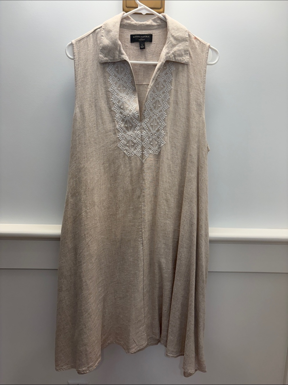 Banana Republic Beige Sleeveless Midi Dress with Embroidered V-Neck No Tags